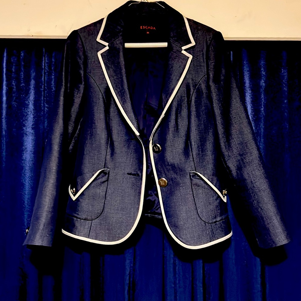 Escada exclusive Blue and white jacket